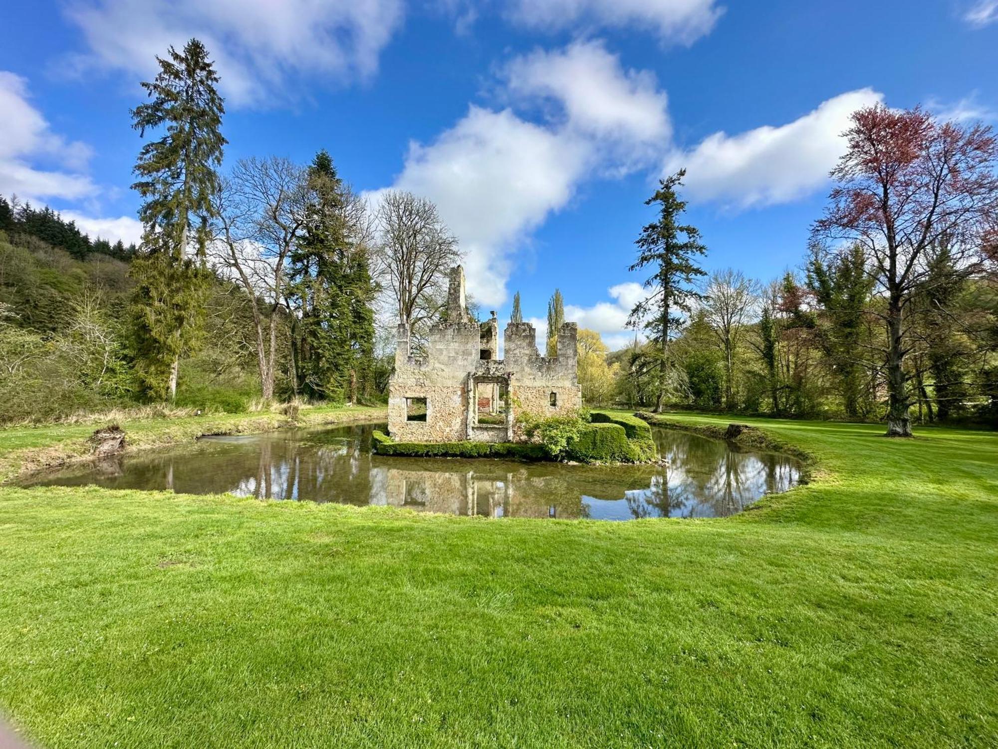 Domaine De La Cressonniere Bed and Breakfast Saint-Martin-de-Bienfaite-la-Cressonniere Eksteriør billede